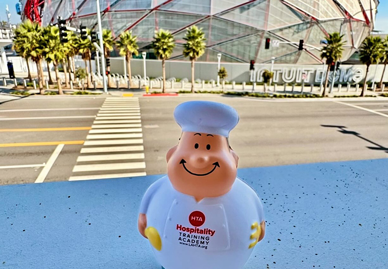 hta-newsletter-featurestory-8-cheftakes-la